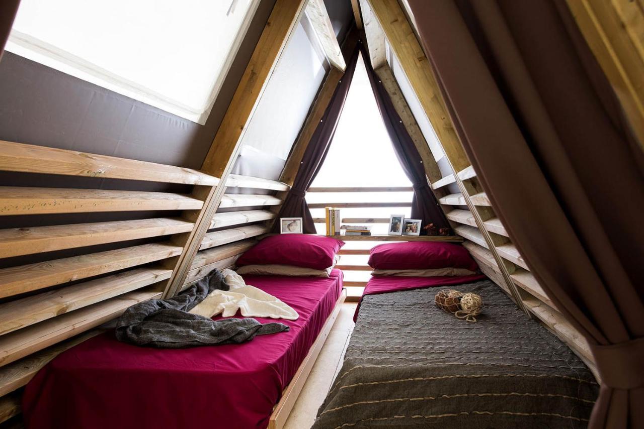 Mobile Homes Camping Santa Marina, Lanterna Tar-Vabriga Exteriér fotografie Interior of a cabin
