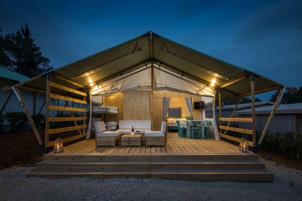 Mobile Homes Camping Santa Marina, Lanterna Tar-Vabriga Exteriér fotografie Eco-tent
